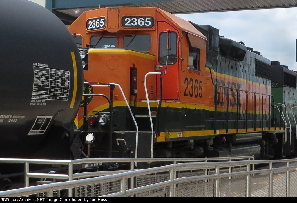 BNSF 2365